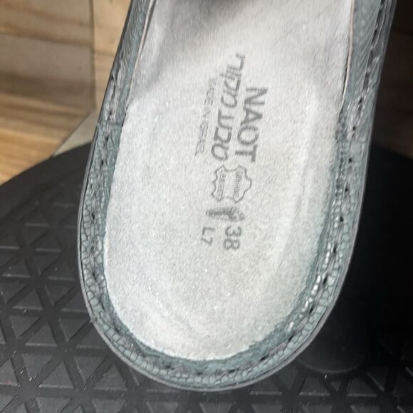 Naot Womens Size 7 Coal Grey Nubuck Leather Avignon Buckle Slip on Mule Clog - Picture 7 of 11